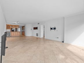 2731 NE 14th St Causeway 115, Pompano Beach FL 33062