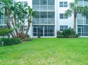 2731 NE 14th St Causeway 115, Pompano Beach FL 33062