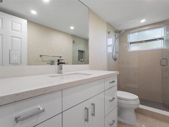 4301 Martinique Cir M1, Coconut Creek FL 33066