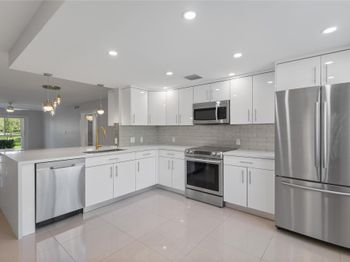 4301 Martinique Cir