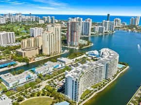 3300 NE 188th St UPH09, Aventura FL 33180
