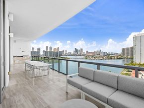 3300 NE 188th St UPH09, Aventura FL 33180