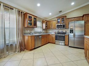 18643 SW 15th St, Pembroke Pines FL 33029