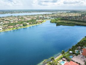 18643 SW 15th St, Pembroke Pines FL 33029