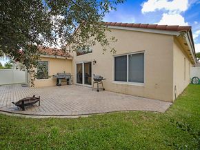 18643 SW 15th St, Pembroke Pines FL 33029
