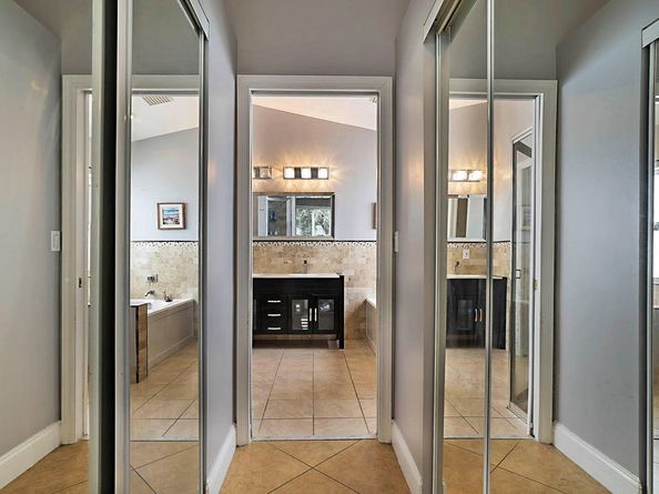18643 SW 15th St, Pembroke Pines FL 33029