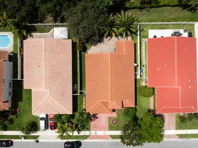 18643 SW 15th St, Pembroke Pines FL 33029
