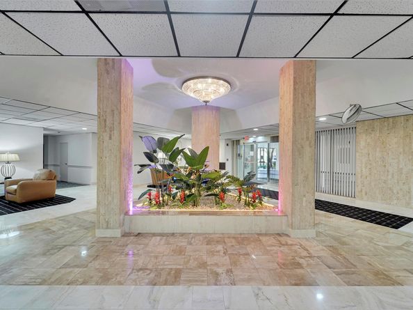 10777 W Sample Rd 805, Coral Springs FL 33065