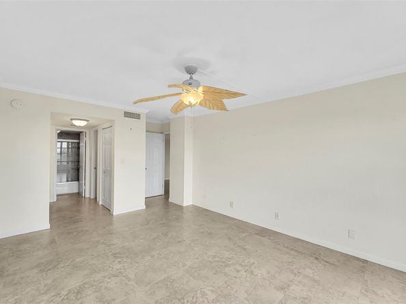 10777 W Sample Rd 805, Coral Springs FL 33065