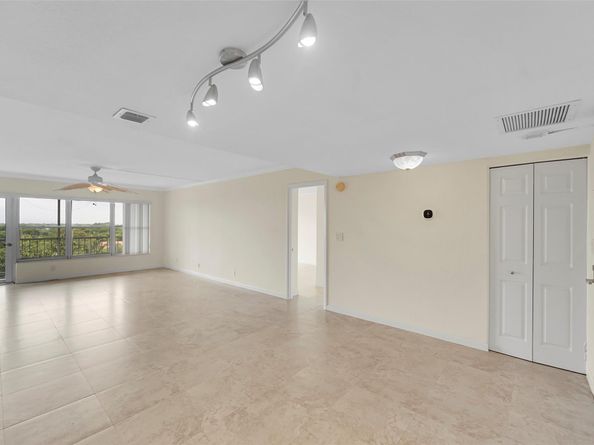10777 W Sample Rd 805, Coral Springs FL 33065