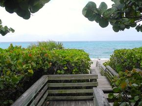 474 Otter Lane S, Jupiter FL 33458