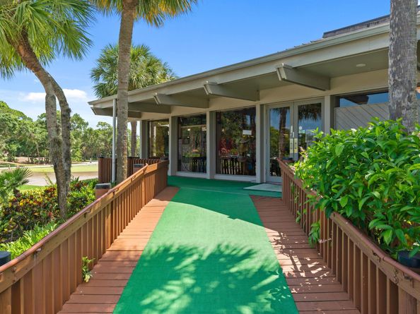 6204 Celadon Circle, Palm Beach Gardens FL 33418