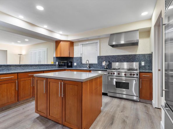 1359 Washington Street, Hollywood FL 33019