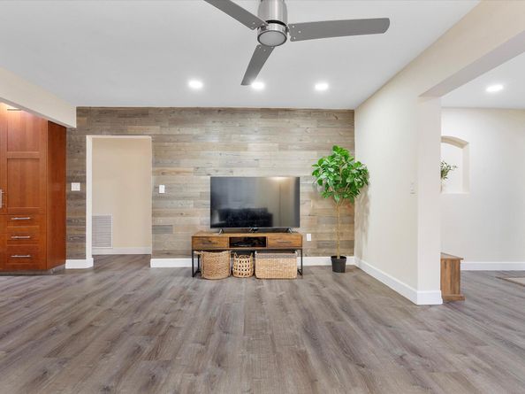 1359 Washington Street, Hollywood FL 33019