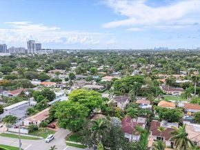 1359 Washington Street, Hollywood FL 33019
