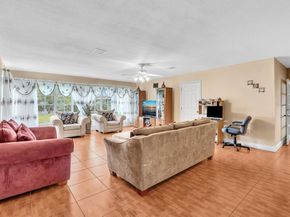 4220 NW 49th Ave, Lauderdale Lakes FL 33319