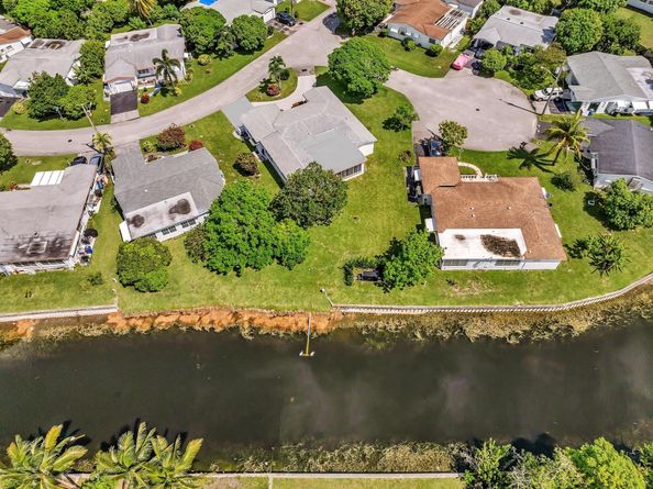 4220 NW 49th Ave, Lauderdale Lakes FL 33319