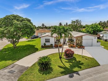 4220 NW 49th Ave