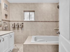 4220 NW 49th Ave, Lauderdale Lakes FL 33319