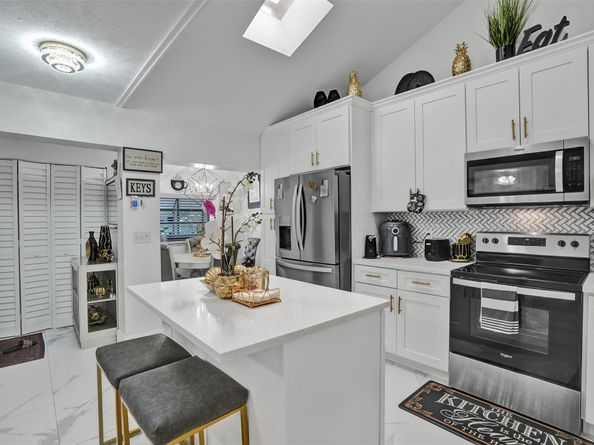 7780 NW 79th Ave F6, Tamarac FL 33321