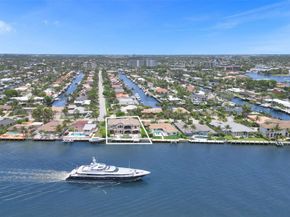 2582 SE 9th St, Pompano Beach FL 33062