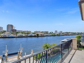 2582 SE 9th St, Pompano Beach FL 33062