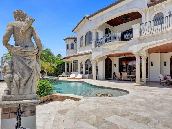 2582 SE 9th St, Pompano Beach FL 33062
