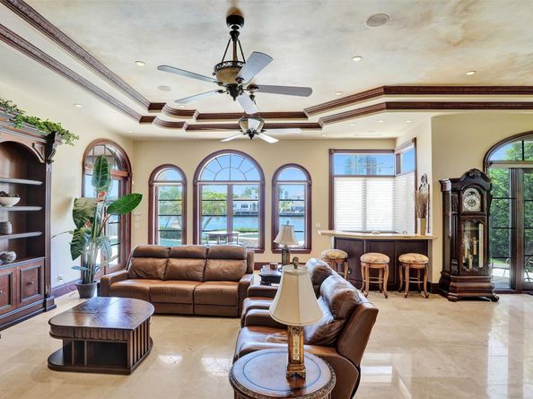 2582 SE 9th St, Pompano Beach FL 33062