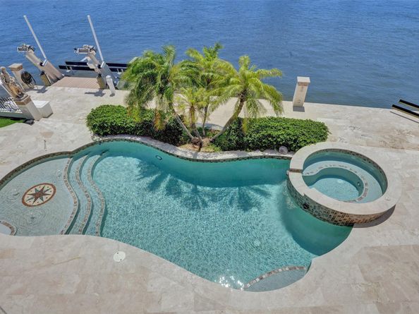 2582 SE 9th St, Pompano Beach FL 33062