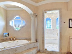 2582 SE 9th St, Pompano Beach FL 33062