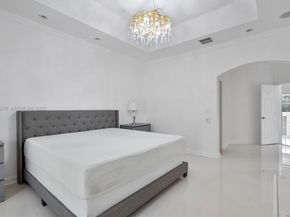 1382 Harbor View W, Hollywood FL 33019