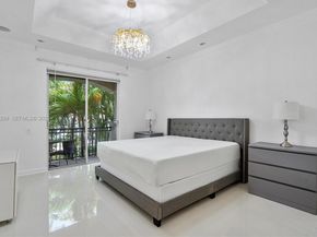 1382 Harbor View W, Hollywood FL 33019