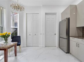 1382 Harbor View W, Hollywood FL 33019