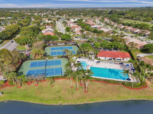 6396 Shadow Creek Village Circle, Lake Worth FL 33463