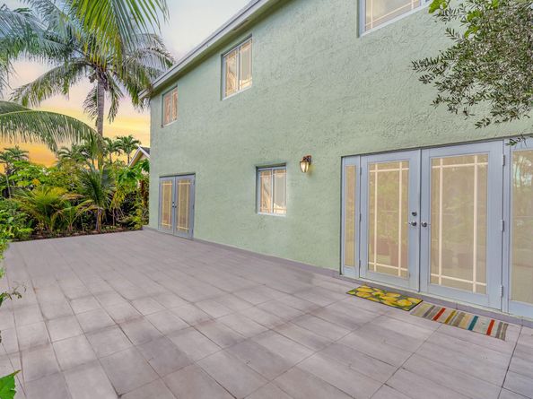 9816 NW 51 Te, Doral FL 33178