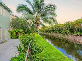 9816 NW 51 Te, Doral FL 33178