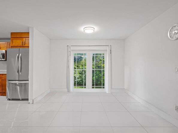 9816 NW 51 Te, Doral FL 33178