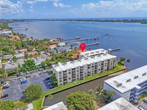 896 N Federal Highway 121, Lantana FL 33462