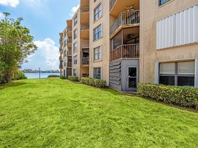 896 N Federal Highway 121, Lantana FL 33462