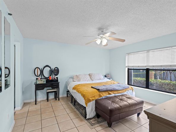 896 N Federal Highway 121, Lantana FL 33462