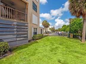 896 N Federal Highway 121, Lantana FL 33462