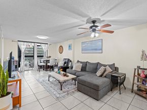 896 N Federal Highway 121, Lantana FL 33462