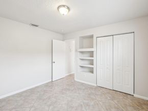 1091 Manor Dr, Palm Springs FL 33461