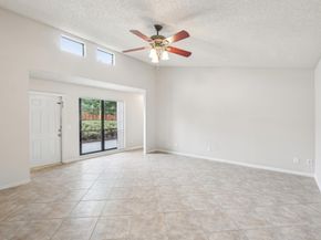 1091 Manor Dr, Palm Springs FL 33461