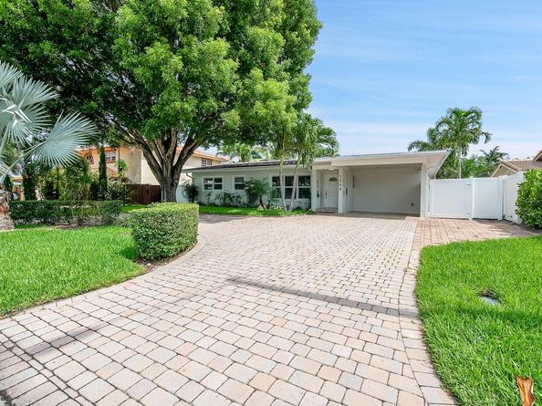 1246 SE 7th Court, Deerfield Beach FL 33441