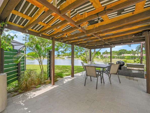 8618 Jared Way, Boca Raton FL 33433