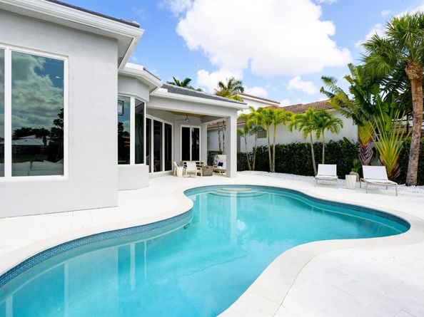 221 Andalusia Drive, Palm Beach Gardens FL 33418