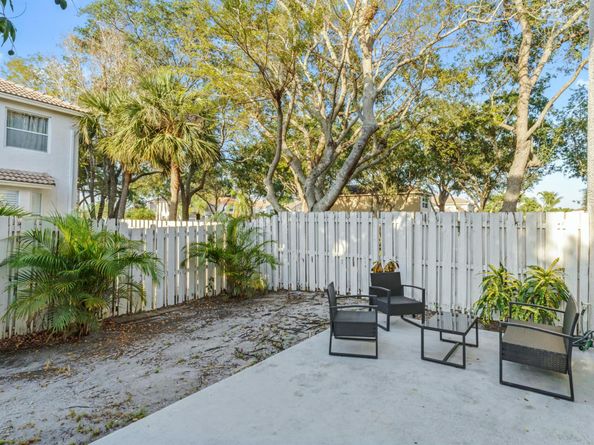 6857 Sugarloaf Key Street, Lake Worth FL 33467