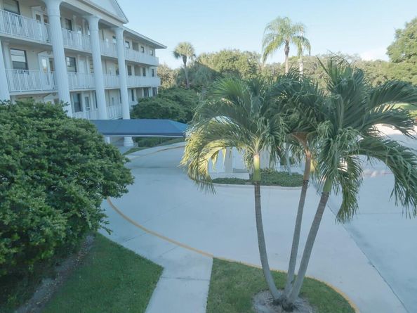 3521 Village Boulevard 103, West Palm Beach FL 33409