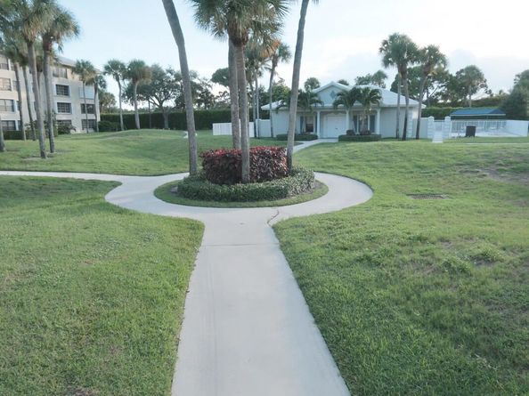 3521 Village Boulevard 103, West Palm Beach FL 33409